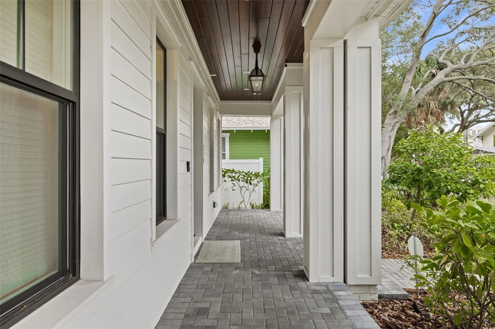 319 12th Avenue NE St Petersburg FL 33701