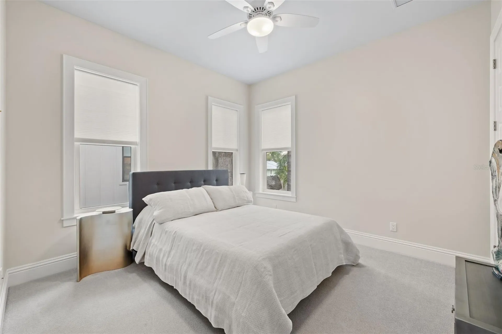 319 12th Avenue NE St Petersburg FL 33701