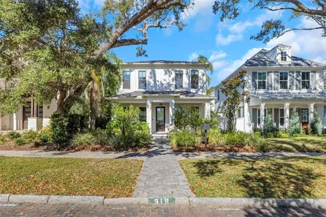 319 12th Avenue NE St Petersburg FL 33701