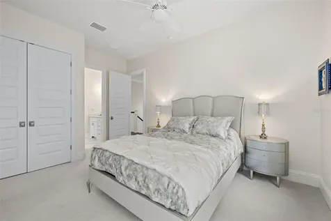 319 12th Avenue NE St Petersburg FL 33701