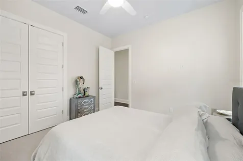 319 12th Avenue NE St Petersburg FL 33701