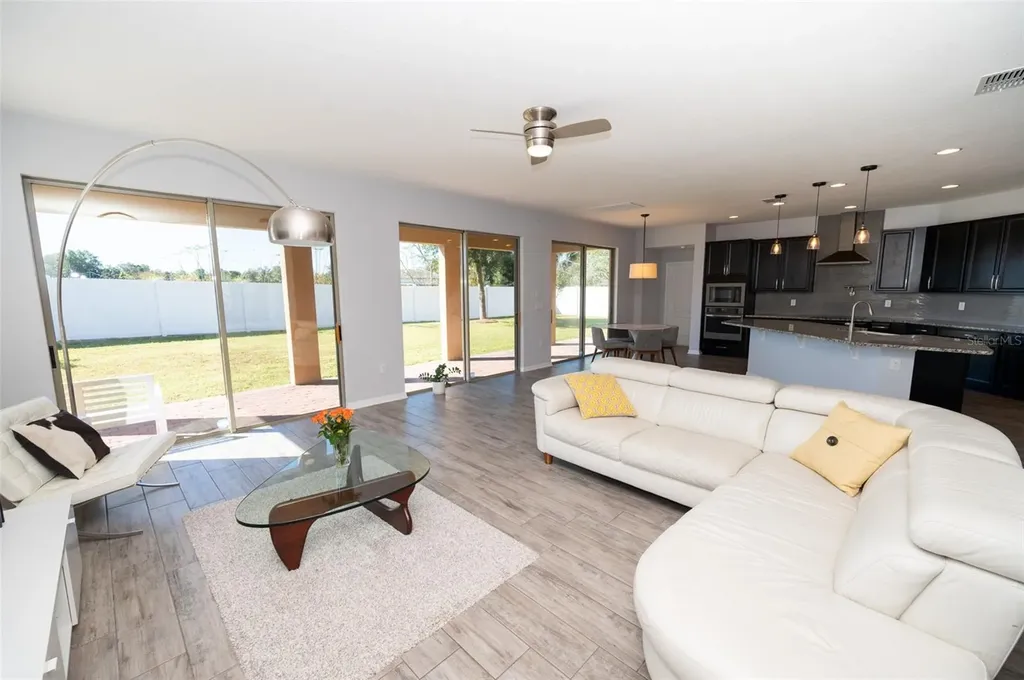 869 White Rose Way Oviedo FL 32765