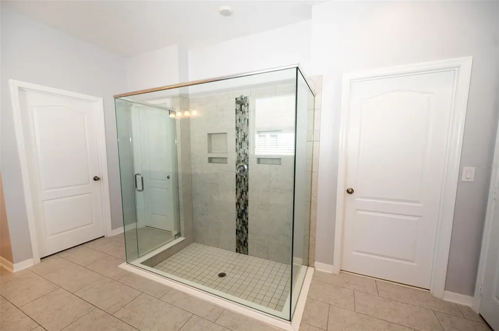 869 White Rose Way Oviedo FL 32765