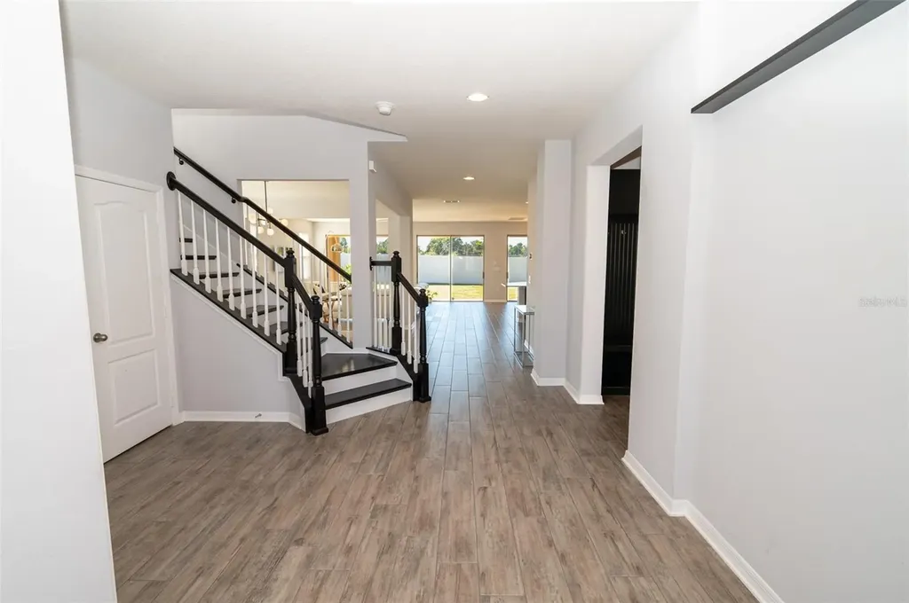 869 White Rose Way Oviedo FL 32765