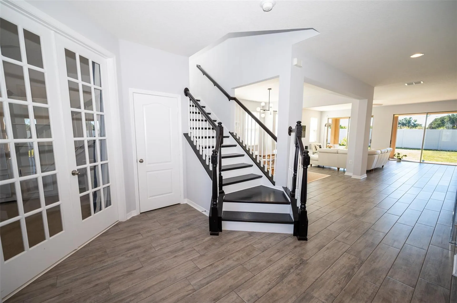 869 White Rose Way Oviedo FL 32765