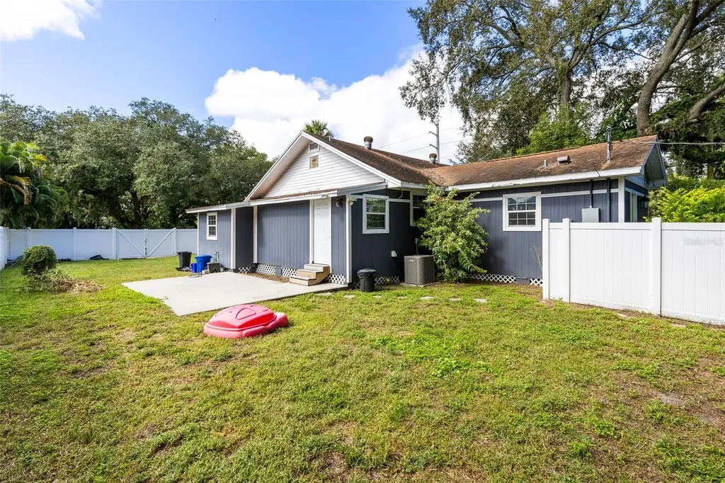 701 E 25th Street Sanford FL 32771