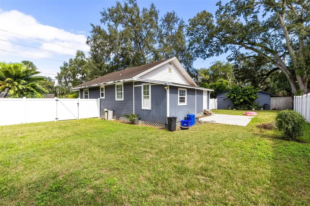 701 E 25th Street Sanford FL 32771