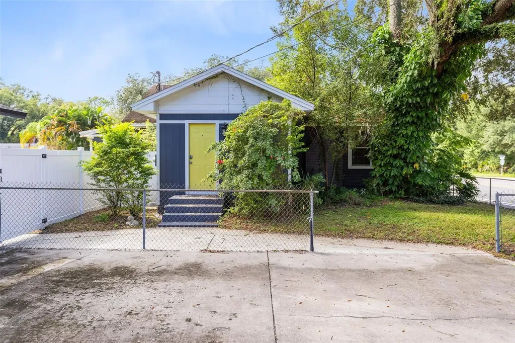 701 E 25th Street Sanford FL 32771