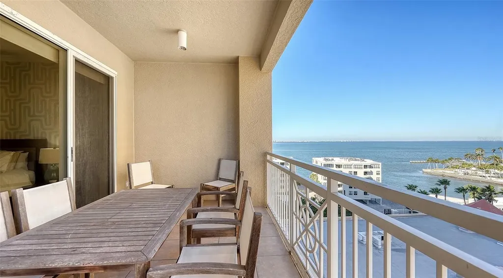 35 Watergate Drive Sarasota FL 34236