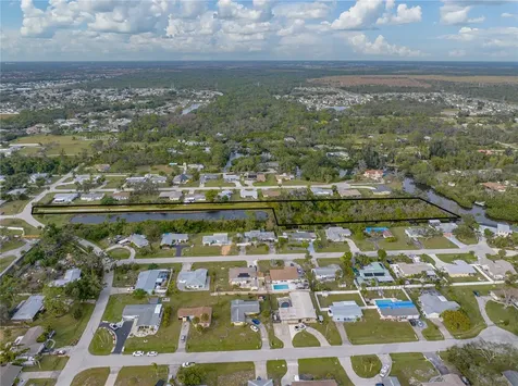 Stratford 1b Road Englewood FL 34223