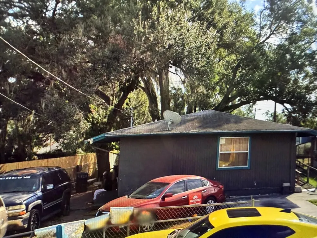 3307 E North Bay Street Tampa FL 33610