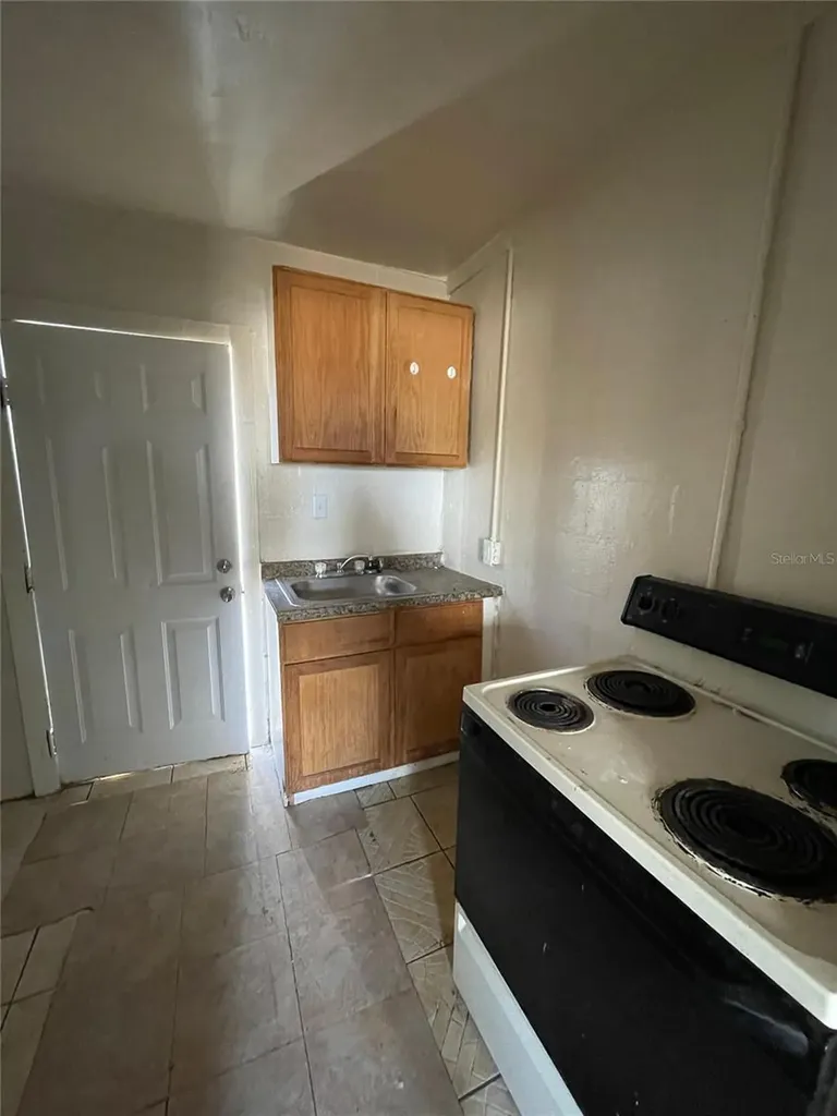 131 B Street Lake Wales FL 33853