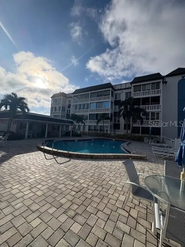 147 Bluff View Drive Belleair Bluffs FL 33770