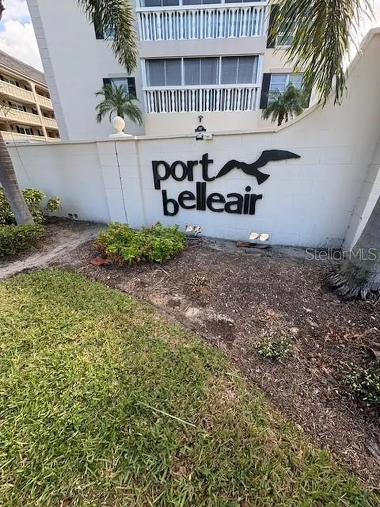 147 Bluff View Drive Belleair Bluffs FL 33770