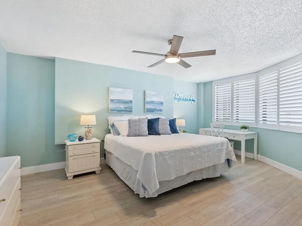 5880 Midnight Pass Road Sarasota FL 34242