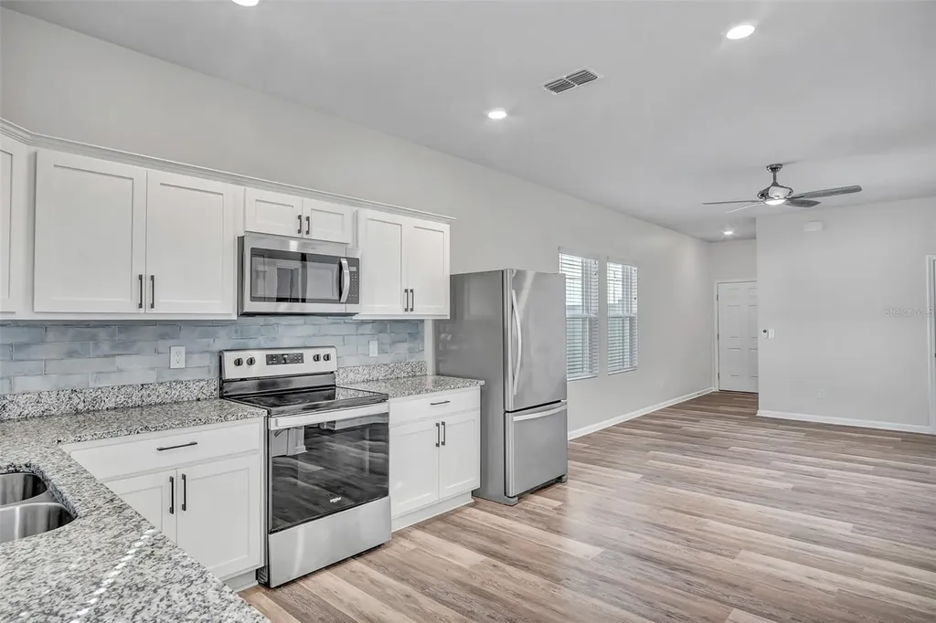 1096 Cades Cove Way Deland FL 32720