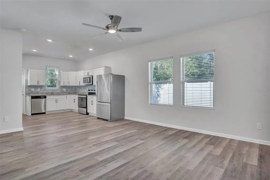 1096 Cades Cove Way Deland FL 32720