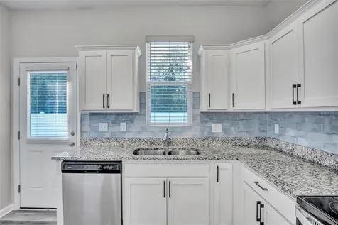 1096 Cades Cove Way Deland FL 32720