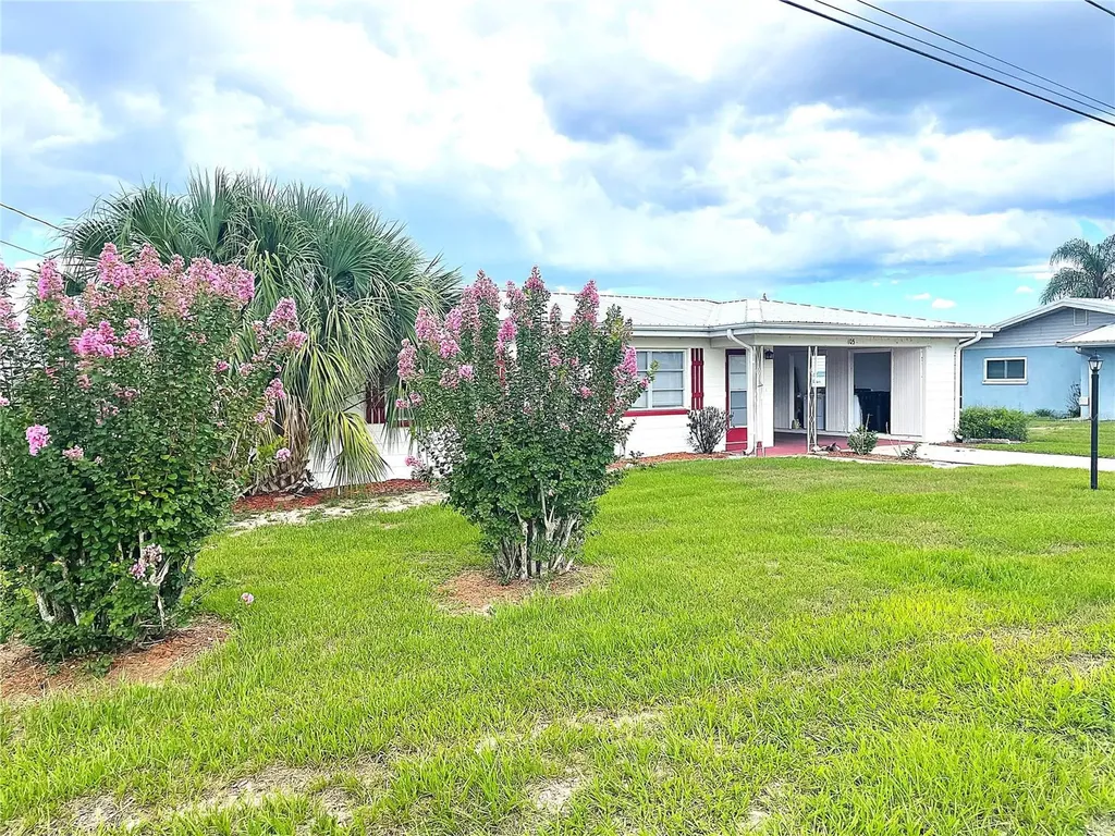105 Maxcy Lane Frostproof FL 33843