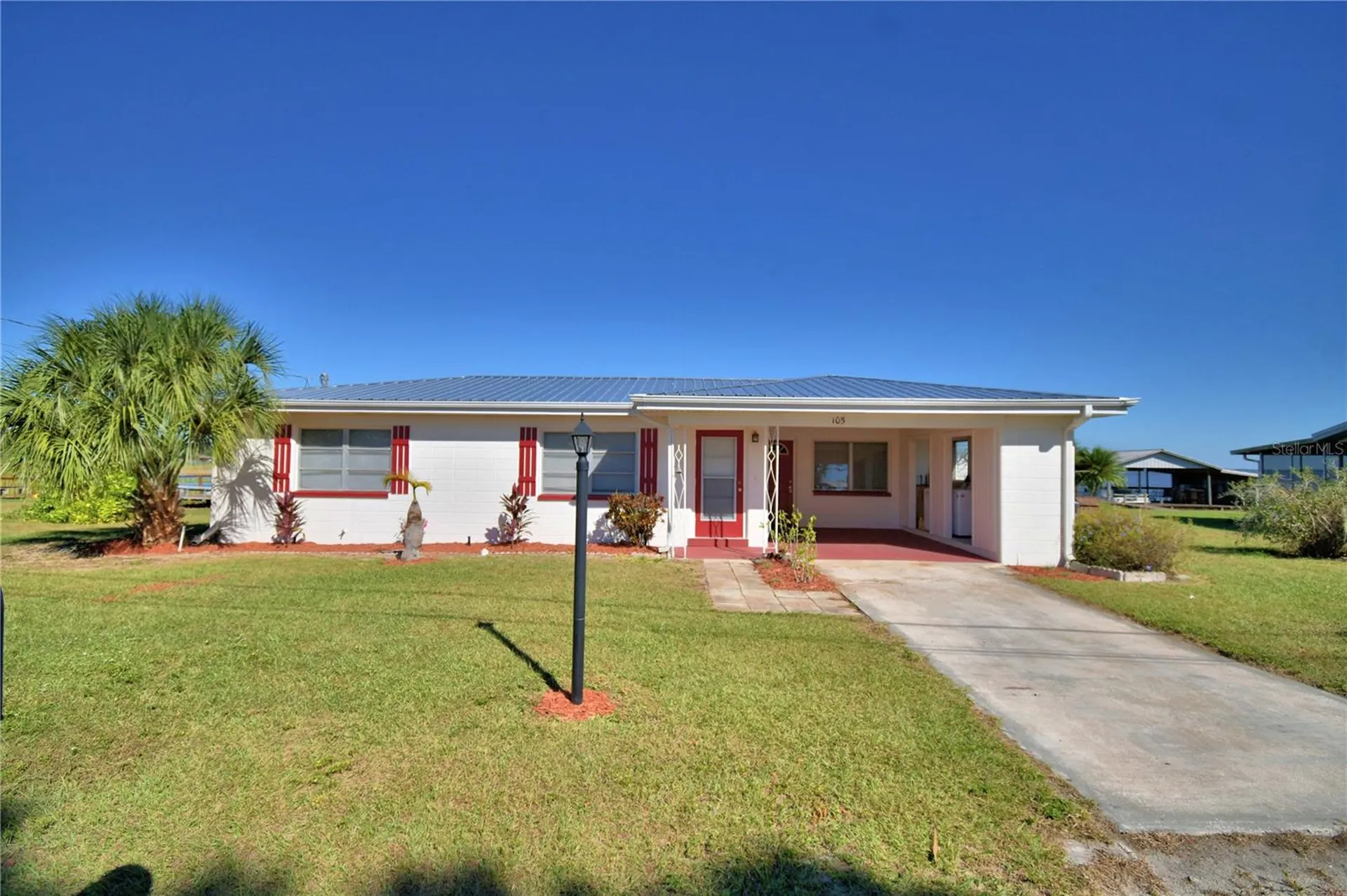 105 Maxcy Lane Frostproof FL 33843