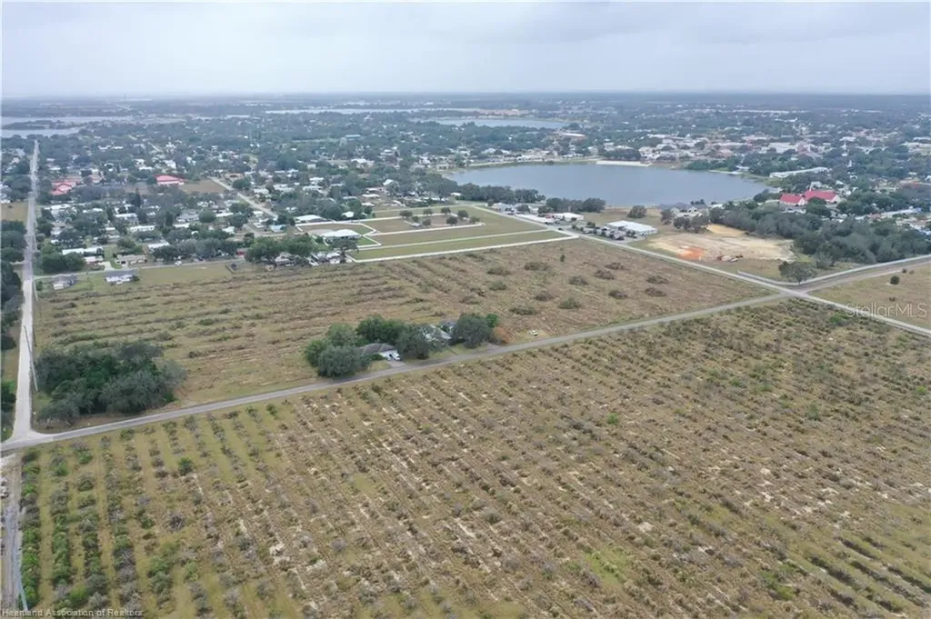 525 E Winthrop Street Avon Park FL 33825