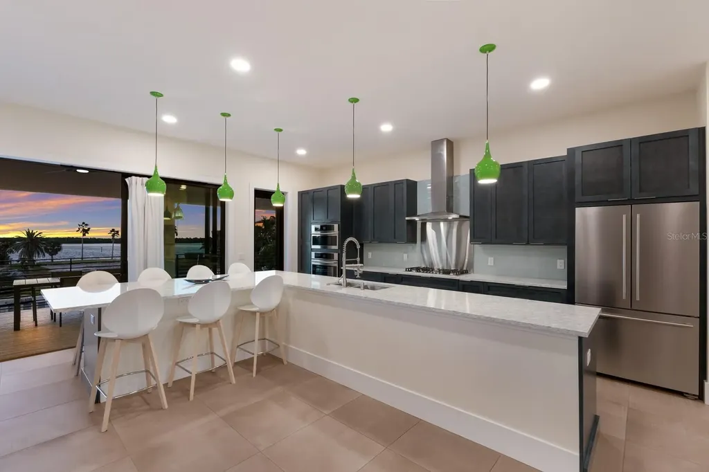 569 Rountree Drive Longboat Key FL 34228
