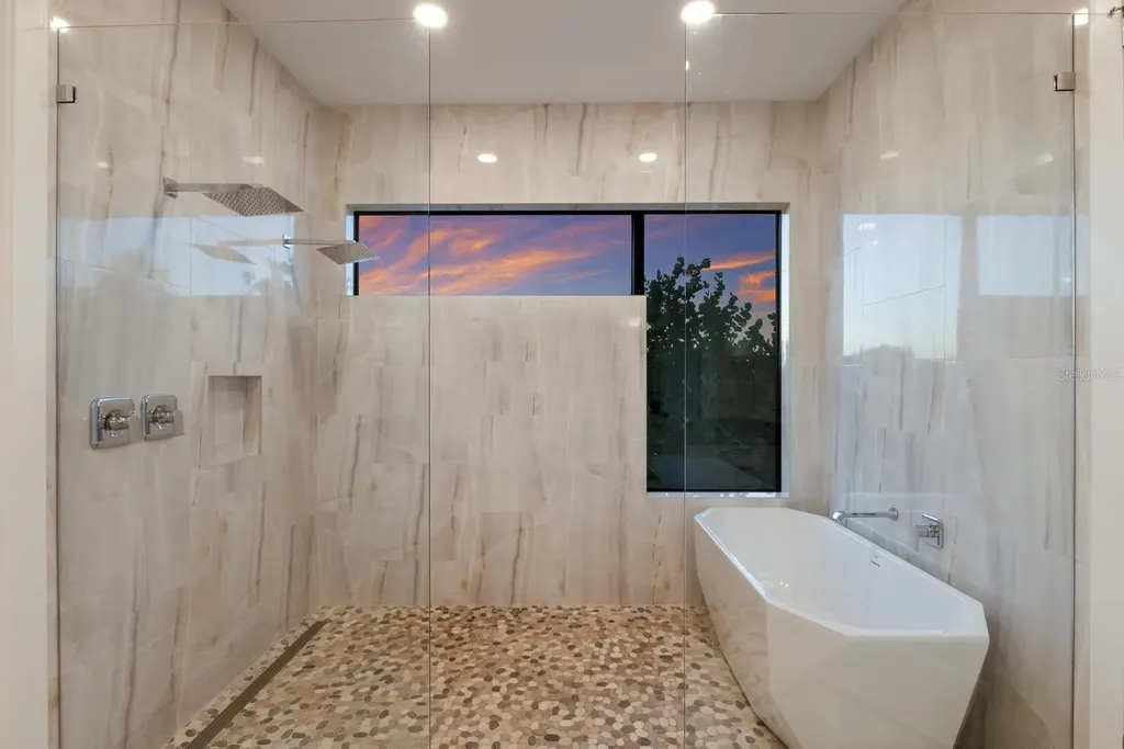 569 Rountree Drive Longboat Key FL 34228