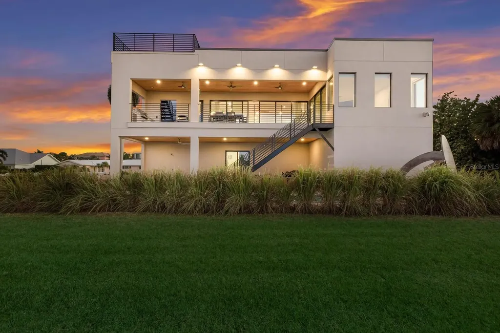 569 Rountree Drive Longboat Key FL 34228