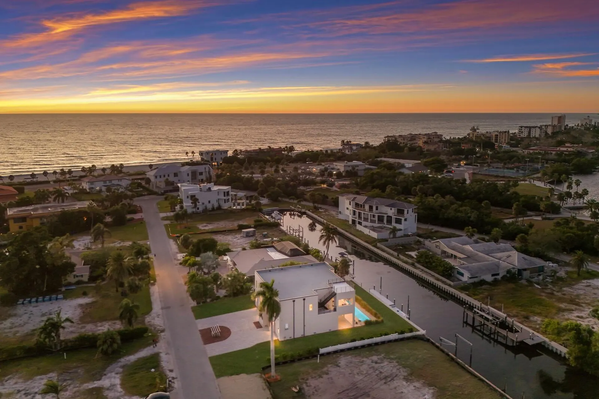 569 Rountree Drive Longboat Key FL 34228