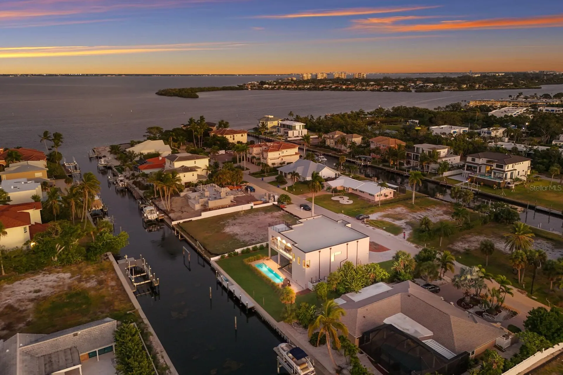 569 Rountree Drive Longboat Key FL 34228