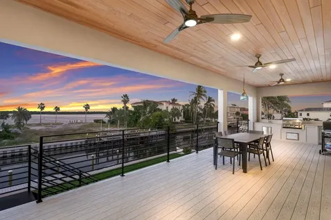 569 Rountree Drive Longboat Key FL 34228