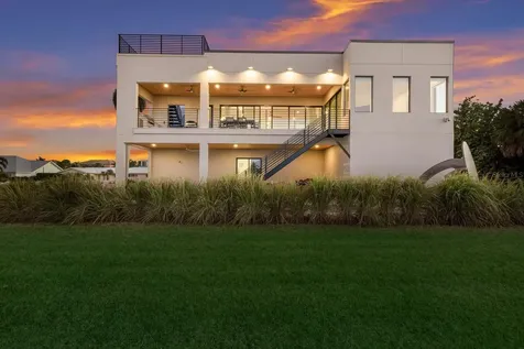 569 Rountree Drive Longboat Key FL 34228