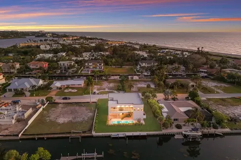 569 Rountree Drive Longboat Key FL 34228