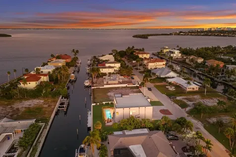569 Rountree Drive Longboat Key FL 34228