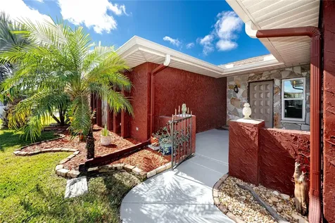 9817 San Sierra Way Port Richey FL 34668