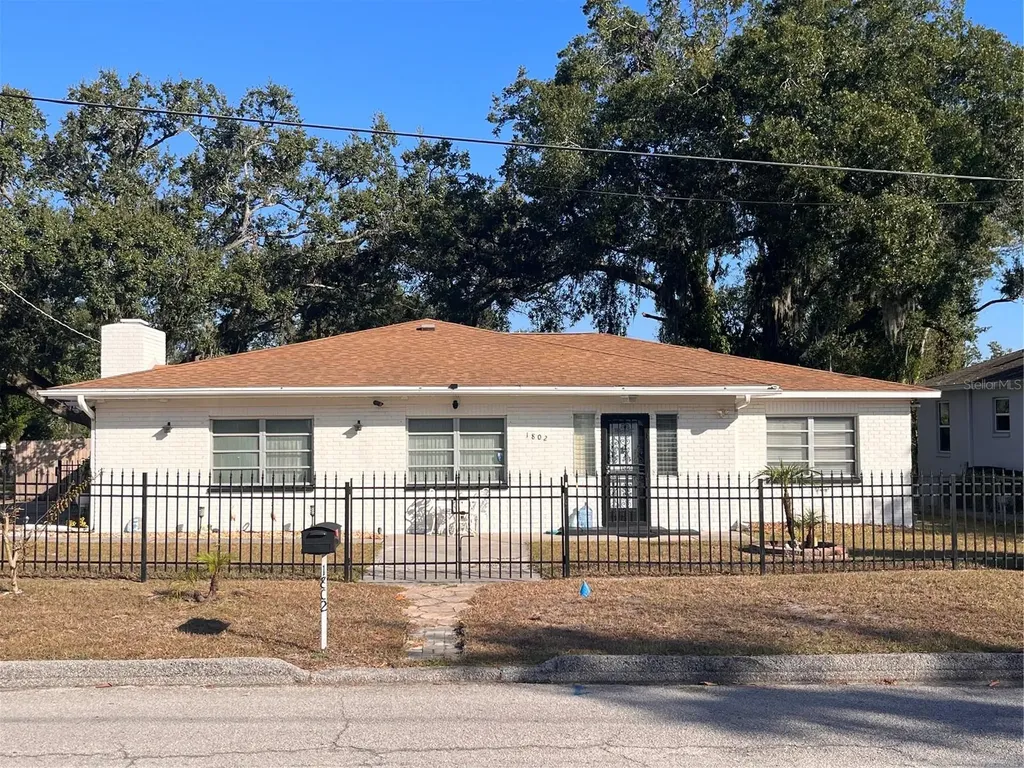 1802 E Knollwood Street Tampa FL 33610