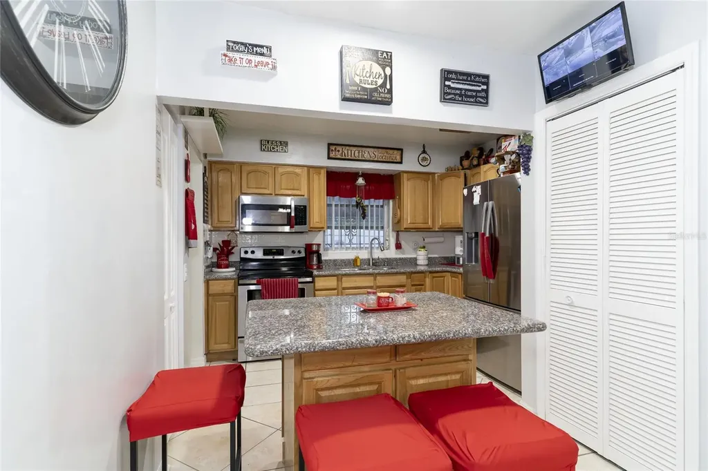 1802 E Knollwood Street Tampa FL 33610