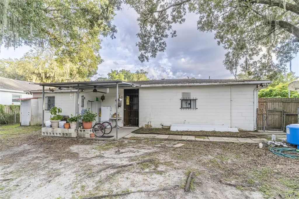 1802 E Knollwood Street Tampa FL 33610