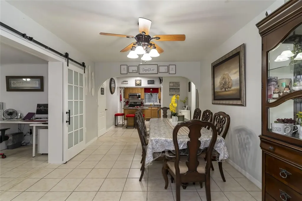 1802 E Knollwood Street Tampa FL 33610
