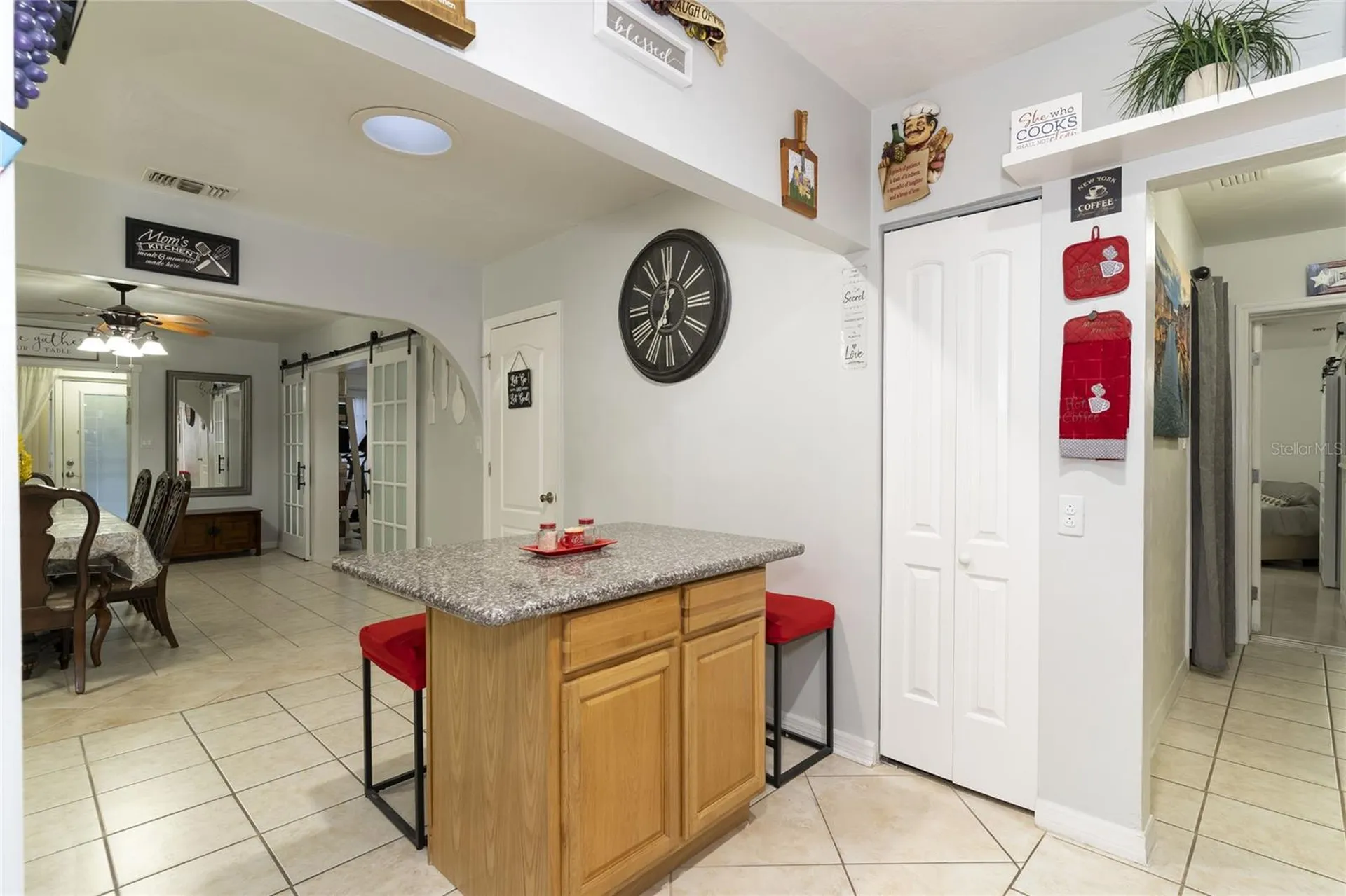 1802 E Knollwood Street Tampa FL 33610