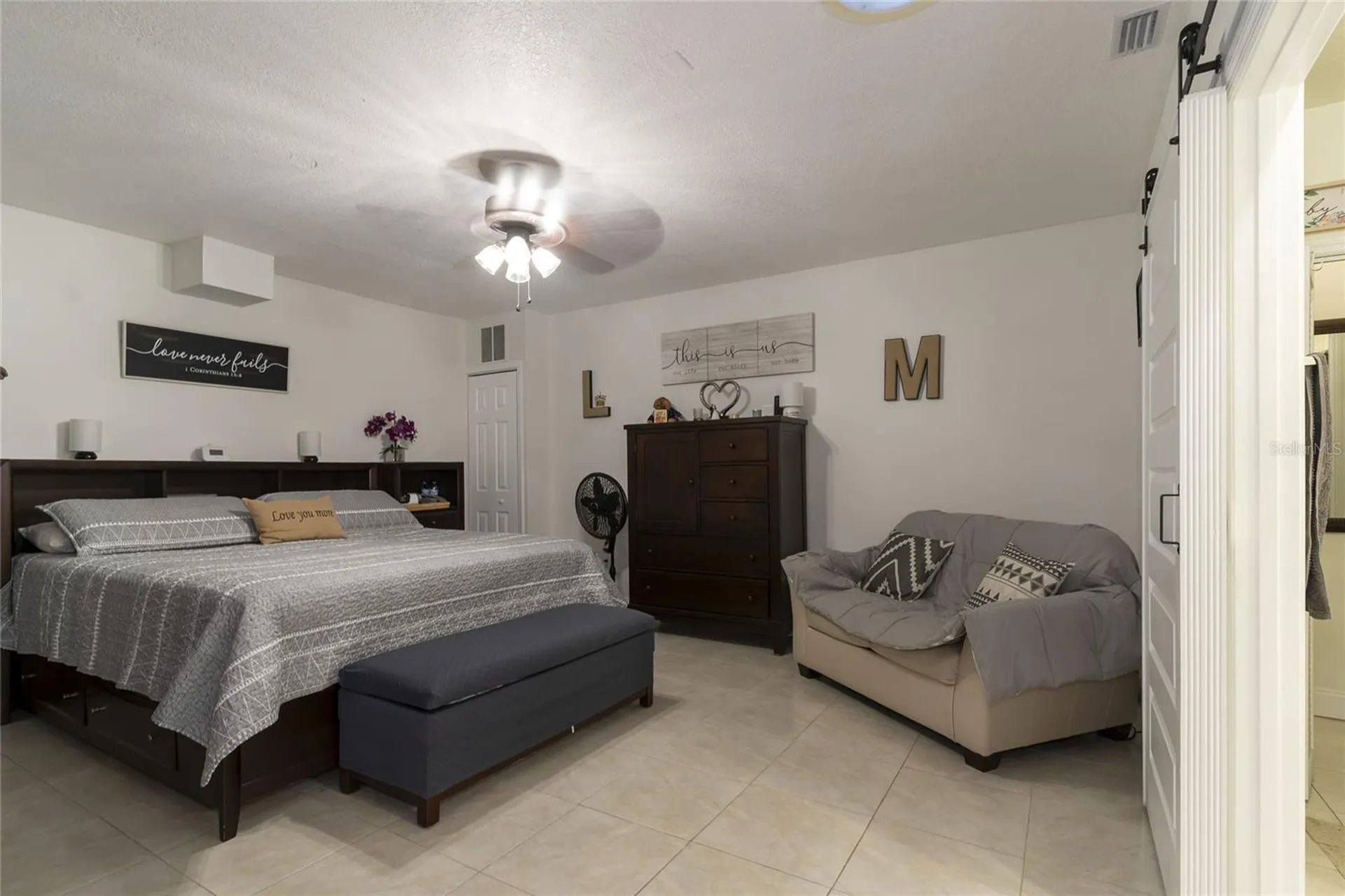 1802 E Knollwood Street Tampa FL 33610