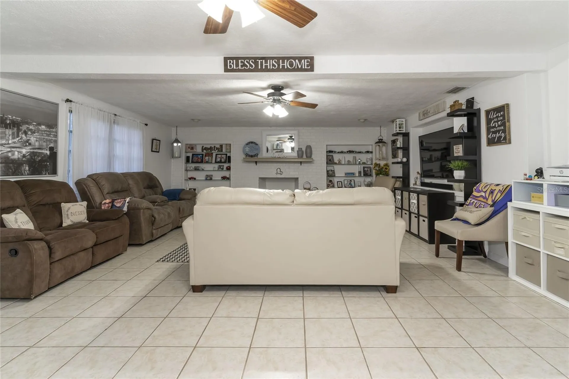 1802 E Knollwood Street Tampa FL 33610