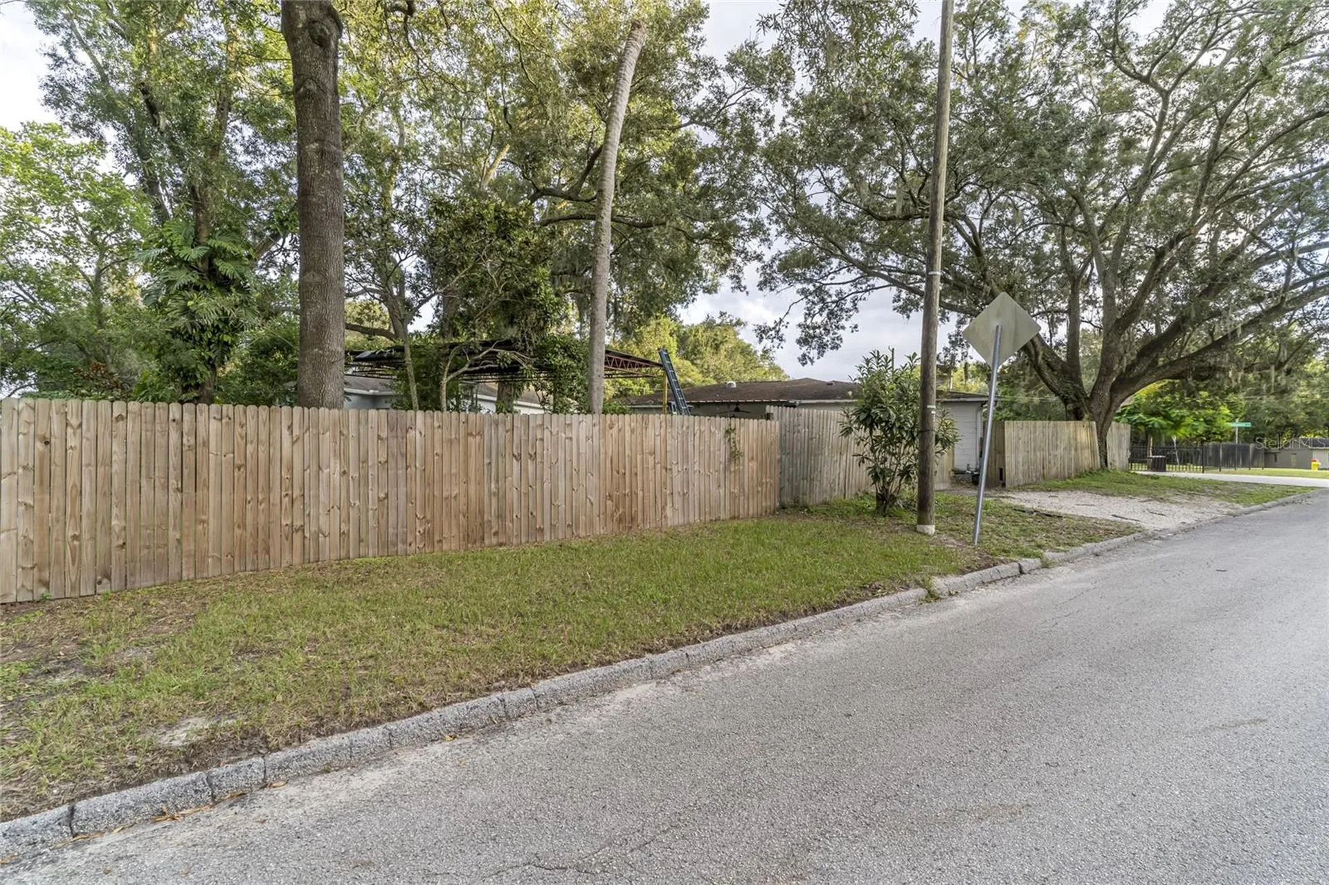 1802 E Knollwood Street Tampa FL 33610