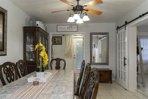 1802 E Knollwood Street Tampa FL 33610