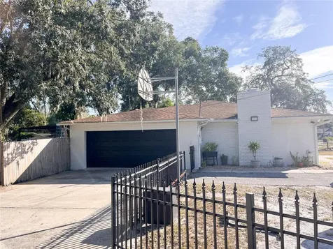 1802 E Knollwood Street Tampa FL 33610