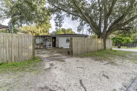 1802 E Knollwood Street Tampa FL 33610