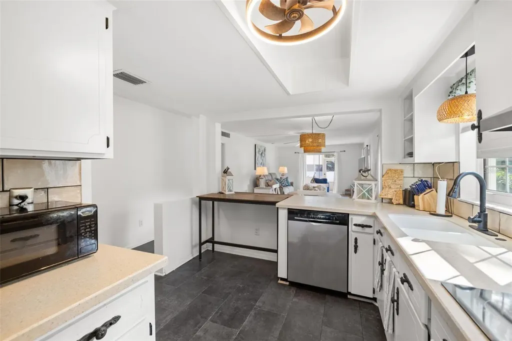 200 Glennes Lane Dunedin FL 34698