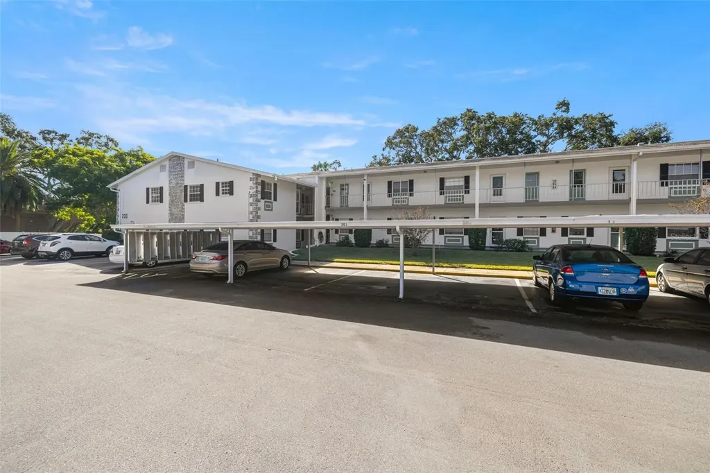 200 Glennes Lane Dunedin FL 34698