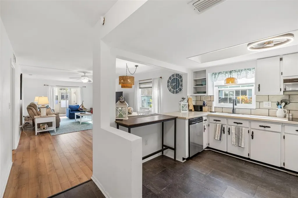 200 Glennes Lane Dunedin FL 34698