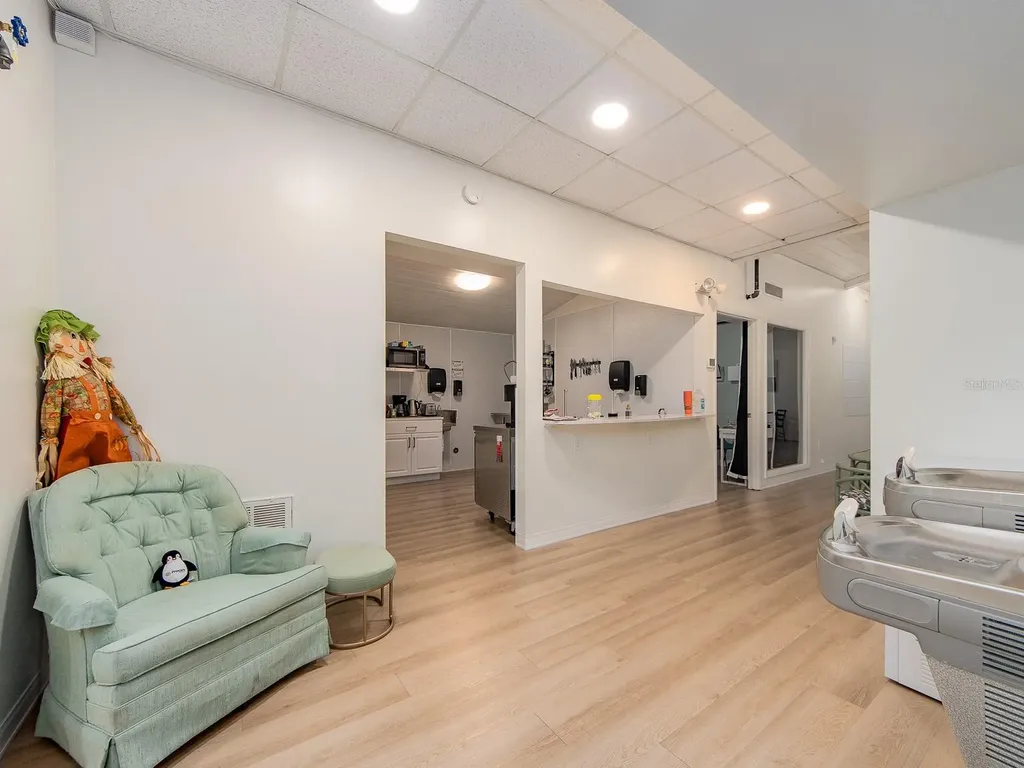 300 S Saturn Avenue Clearwater FL 33755